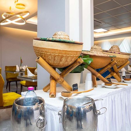 Oak Plaza Hotels East Airport Akra Zewnętrze zdjęcie