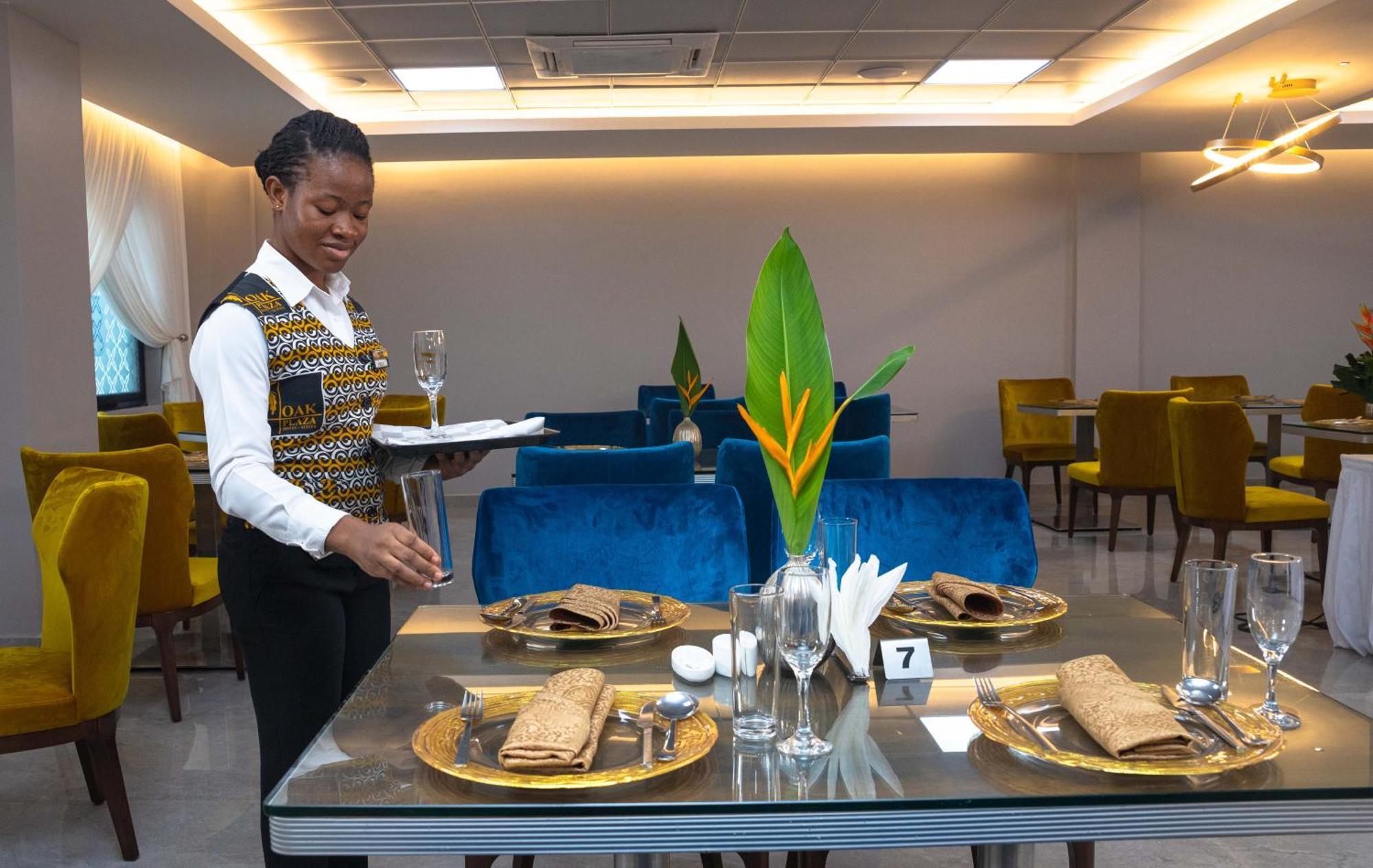 Oak Plaza Hotels East Airport Akra Zewnętrze zdjęcie
