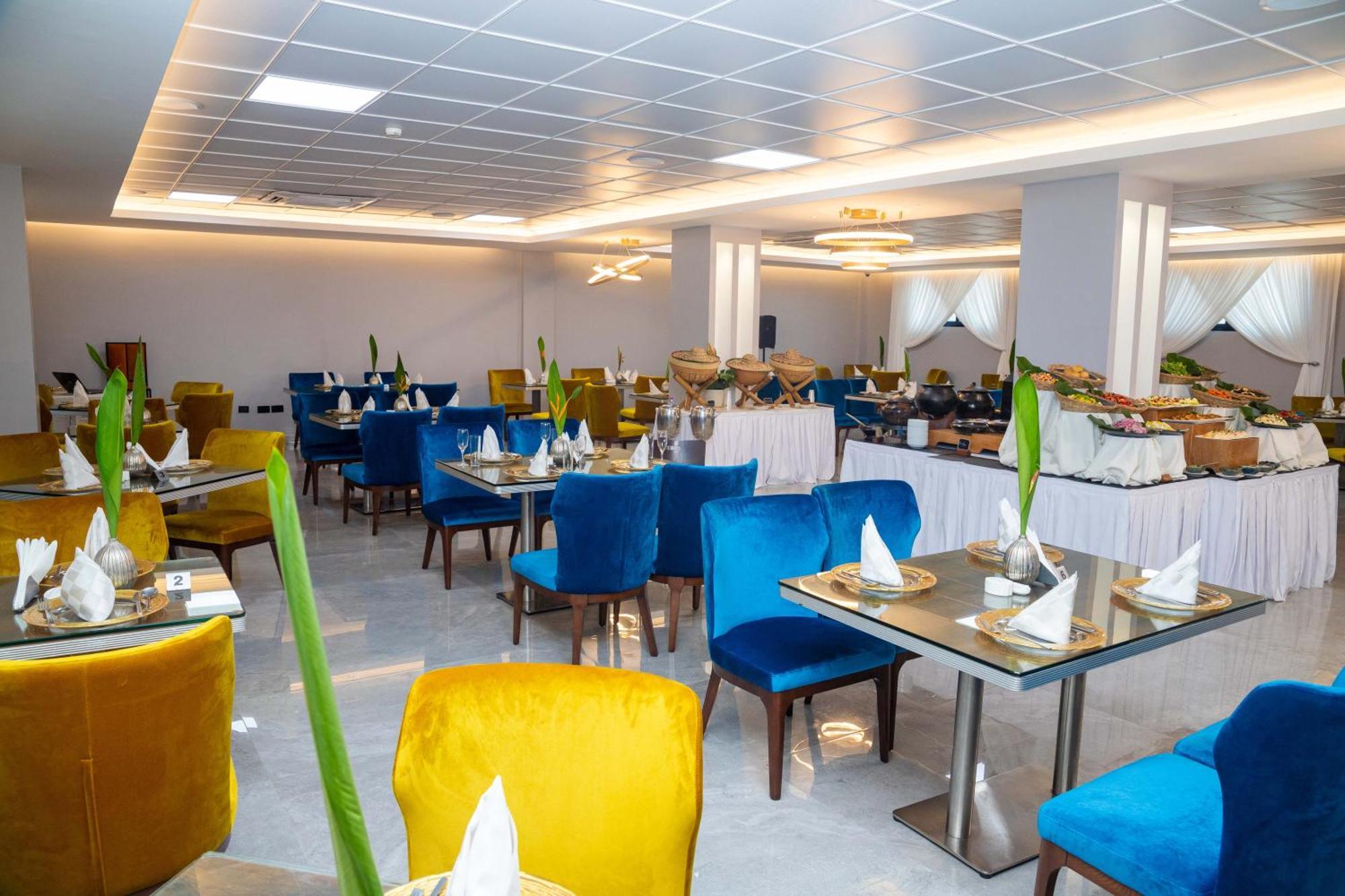 Oak Plaza Hotels East Airport Akra Zewnętrze zdjęcie