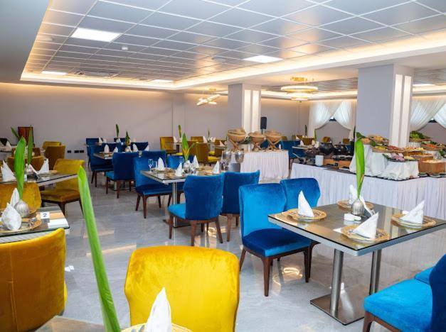 Oak Plaza Hotels East Airport Akra Zewnętrze zdjęcie