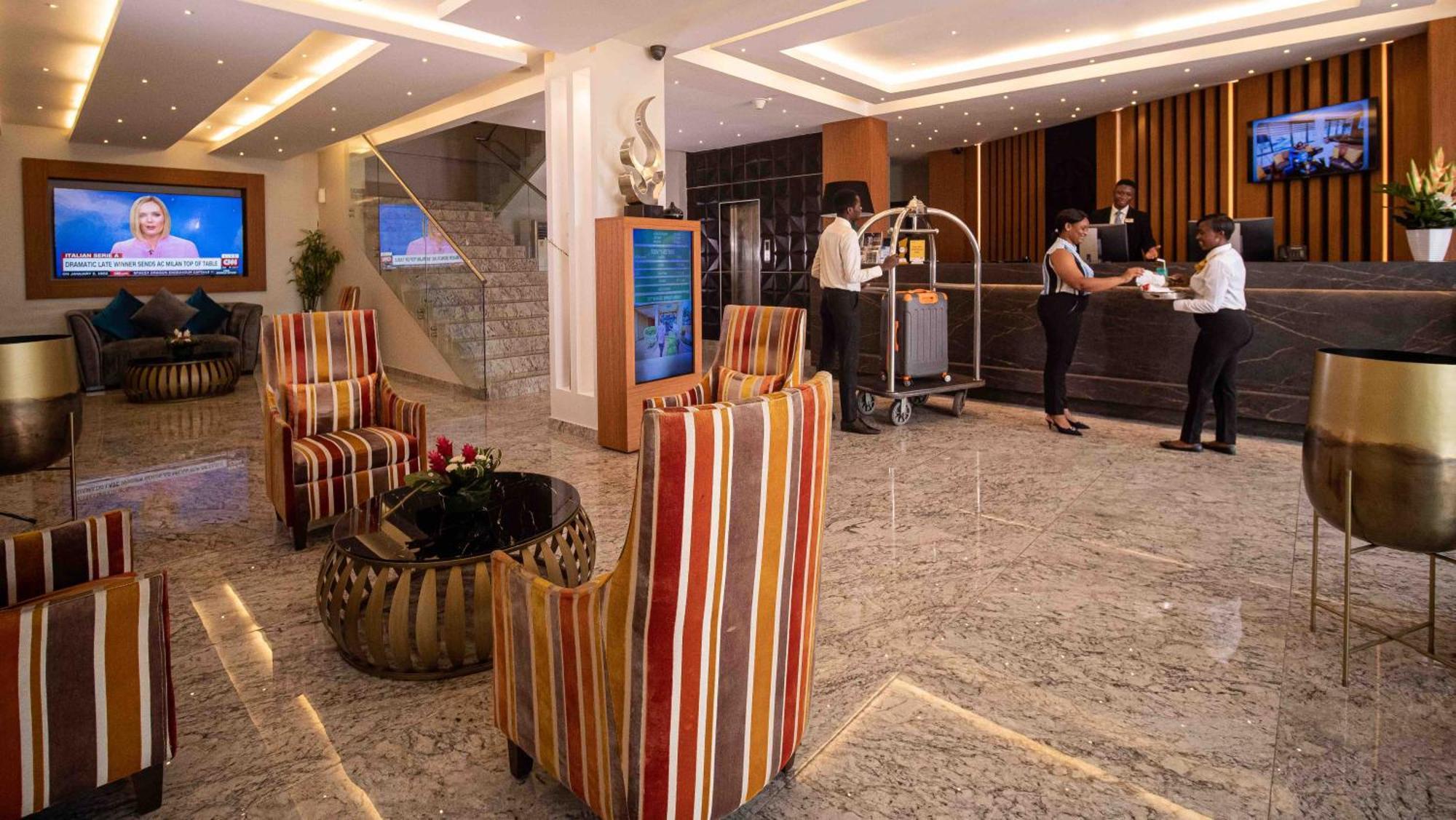 Oak Plaza Hotels East Airport Akra Zewnętrze zdjęcie