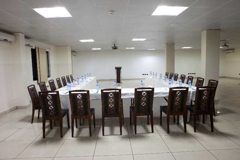 Oak Plaza Hotels East Airport Akra Zewnętrze zdjęcie