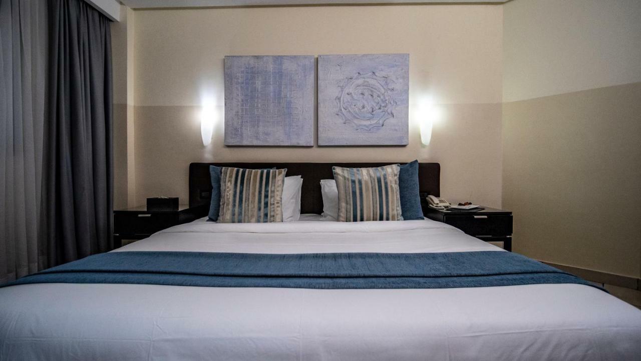 Oak Plaza Hotels East Airport Akra Zewnętrze zdjęcie